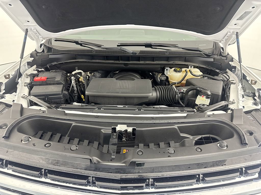 Used 2023 Chevrolet Suburban LT RWD image 31