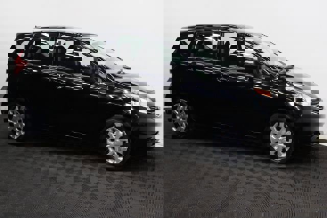 Used 2016 Nissan Versa Note SV image 3