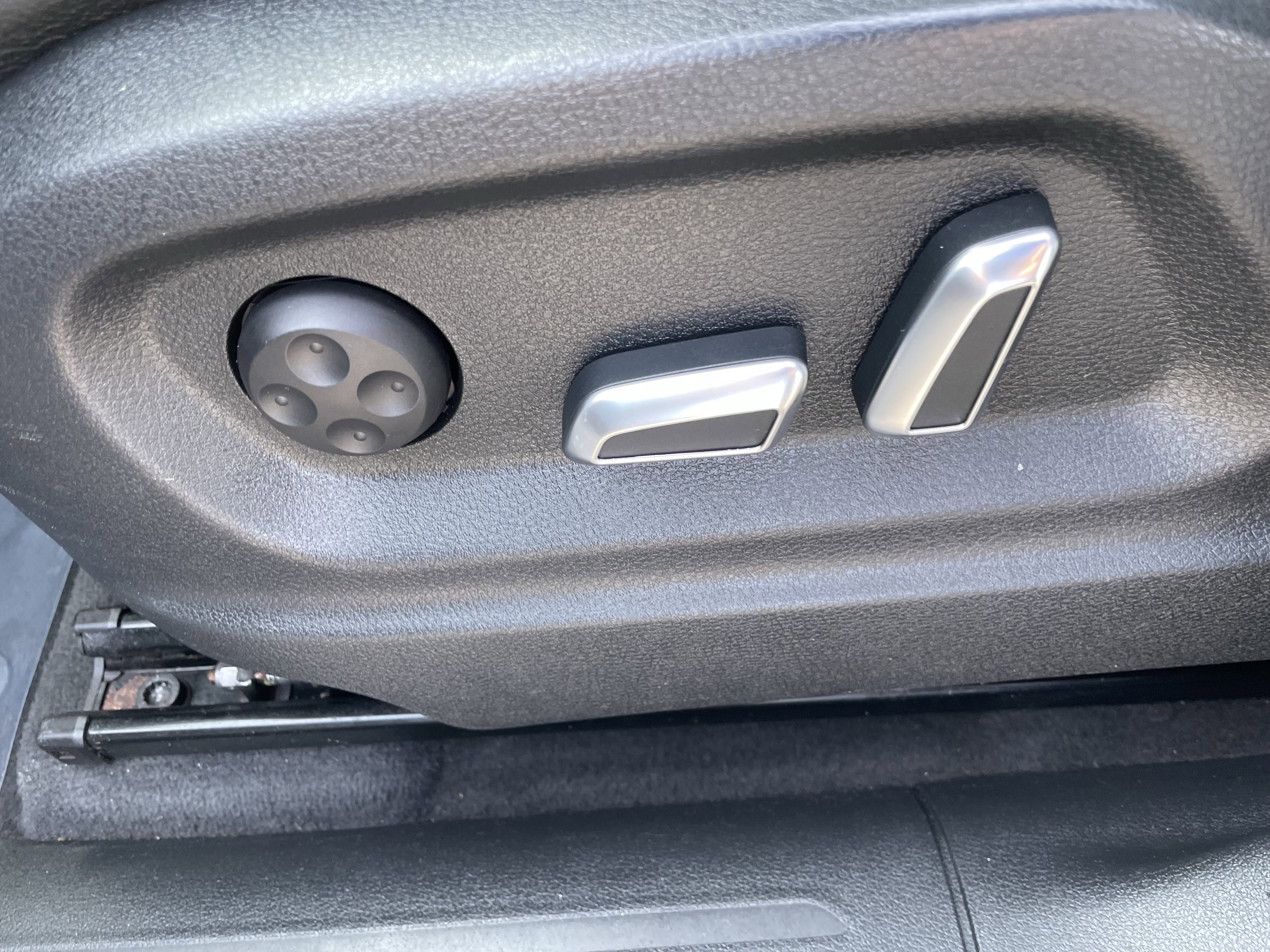 Used 2014 Audi Q5 2.0T Premium Plus w/ Premium Plus Package image 13