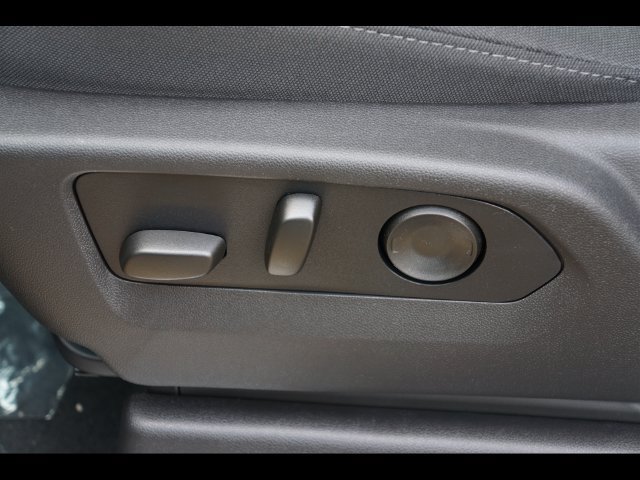 New 2026 Chevrolet Silverado 1500 LT w/ LPO, Dark Essentials Package AWD/4WD image 4