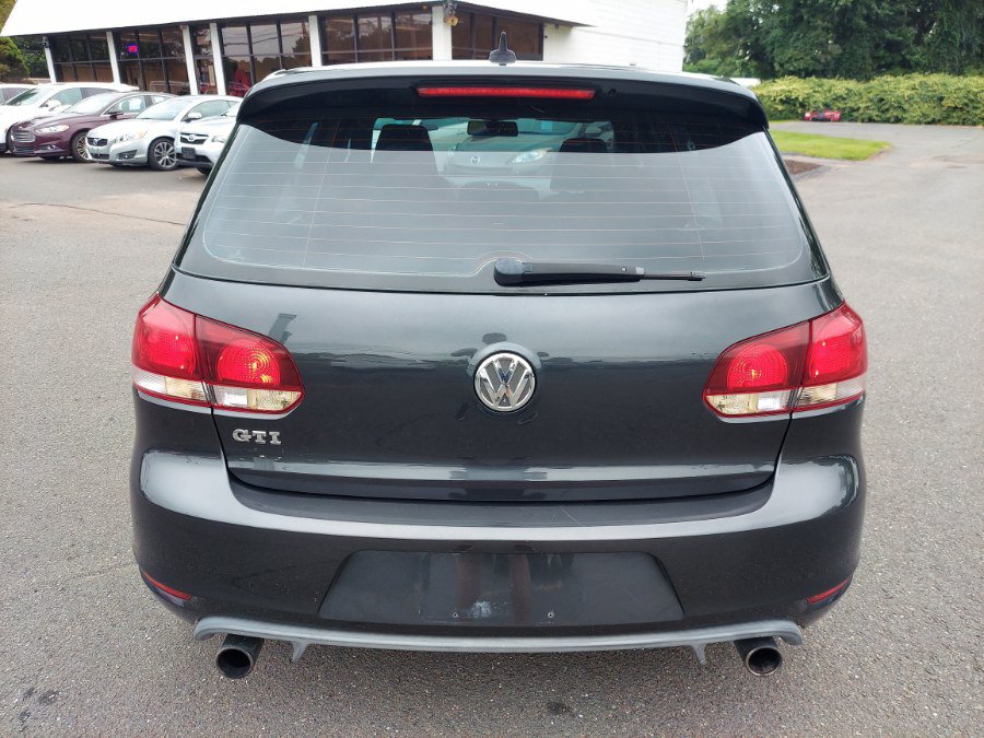 Used 2011 Volkswagen Golf 4-Door FWD image 5