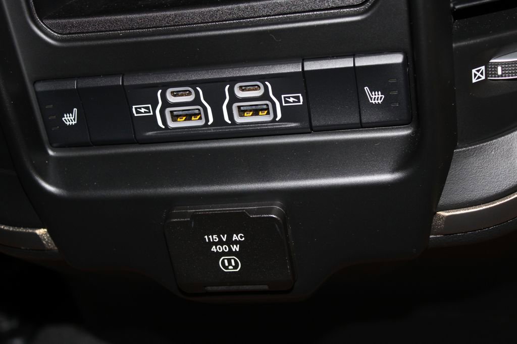 Used 2022 RAM 1500 Limited w/ Body-Colour Bumper Group AWD/4WD image 33