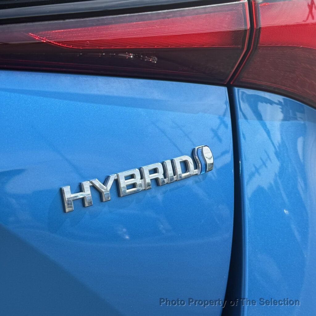 Used 2019 Toyota Prius LE FWD image 16