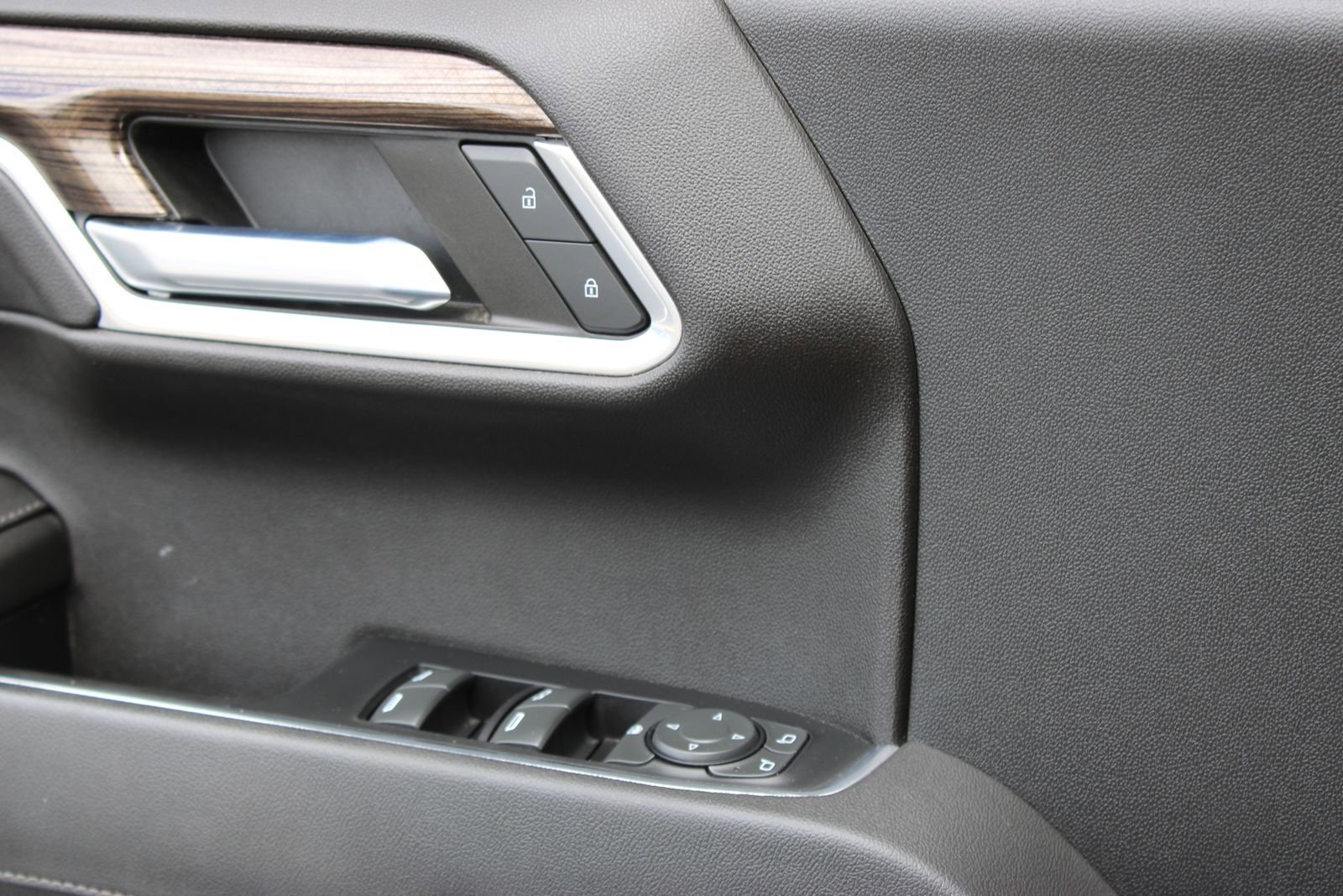 Used 2022 Chevrolet Silverado 1500 LT image 23