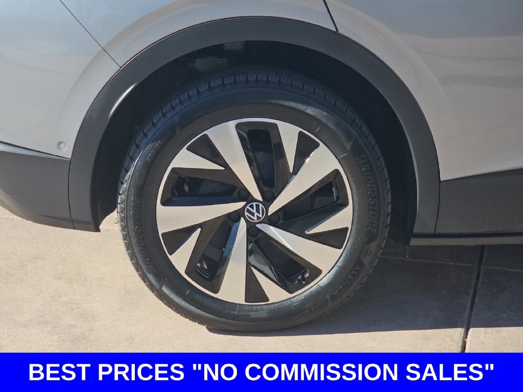 Used 2023 Volkswagen ID.4 Pro AWD/4WD image 37