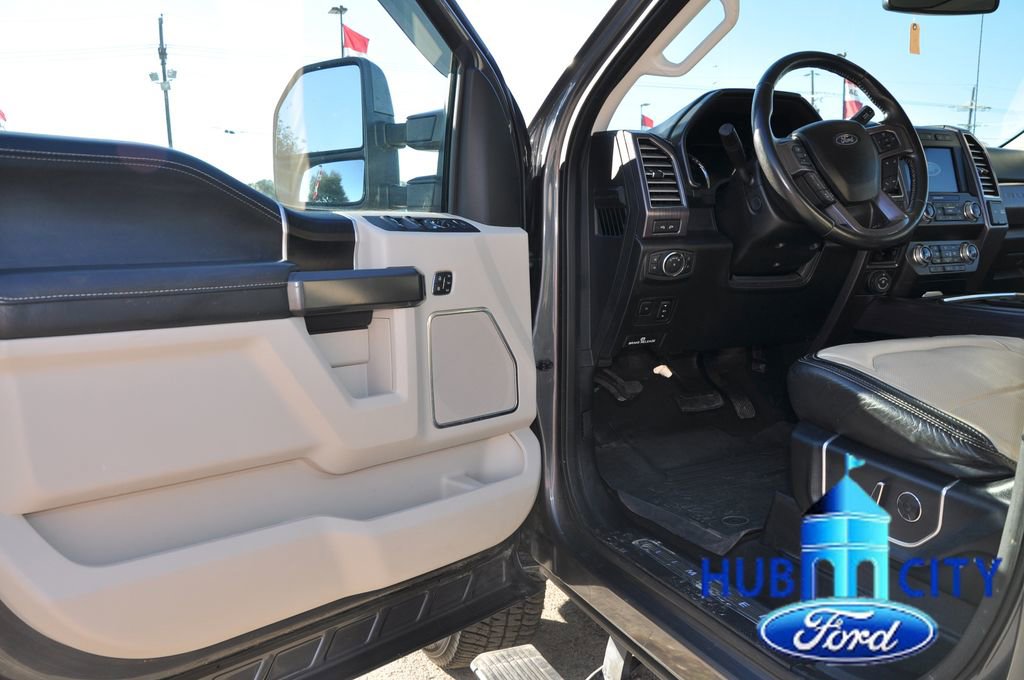 Used 2021 Ford F250 Limited image 11