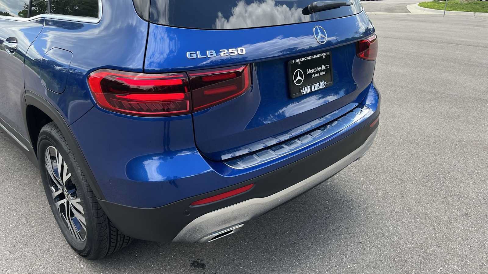 New 2026 Mercedes-Benz GLB 250 4MATIC image 51