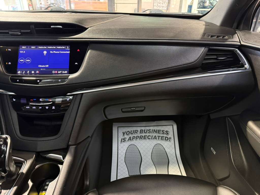 Used 2021 Cadillac XT6 Luxury image 20