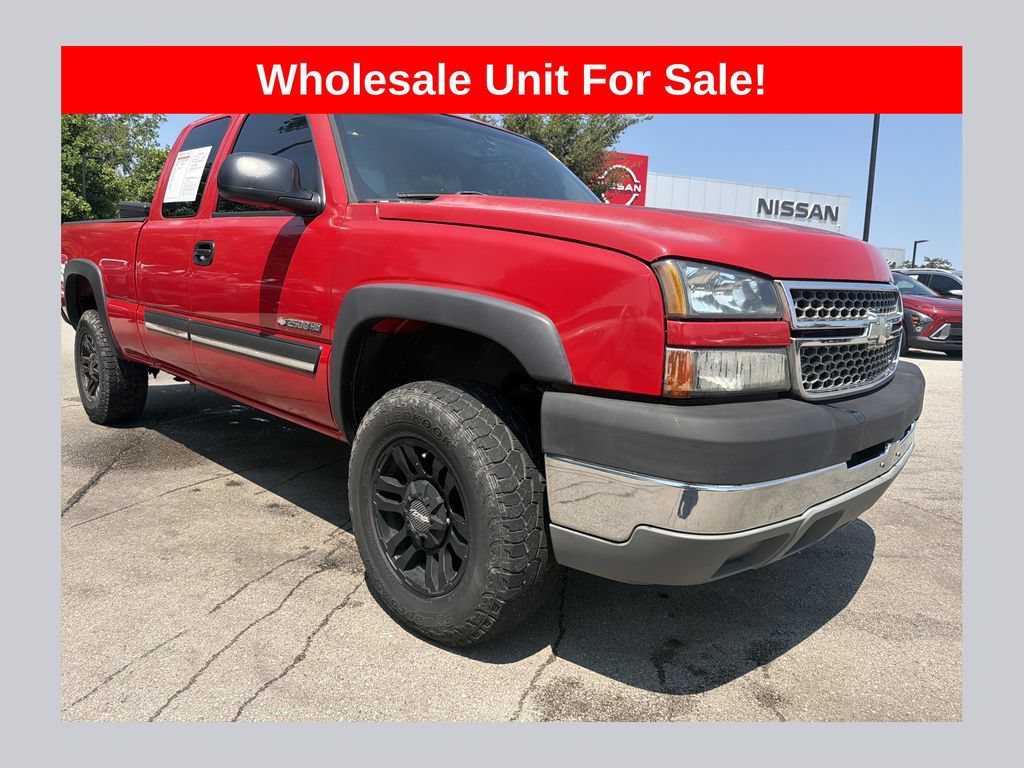 Used 2005 Chevrolet Silverado 2500 LS AWD/4WD image 1