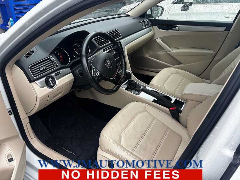 Used 2019 Volkswagen Passat 2.0T Wolfsburg w/ Wheels & Sunroof Package FWD image 2