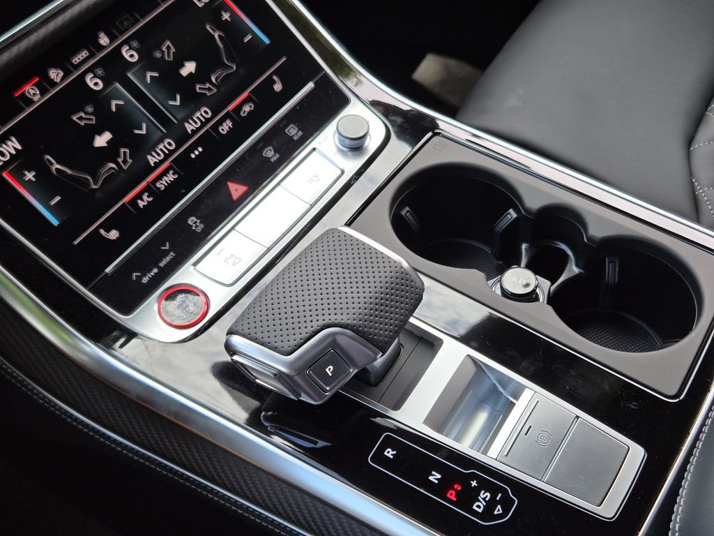 New 2026 Audi SQ8 Premium Plus AWD/4WD image 23