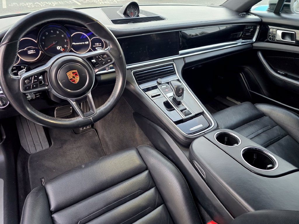 Used 2018 Porsche Panamera 4S AWD/4WD image 12