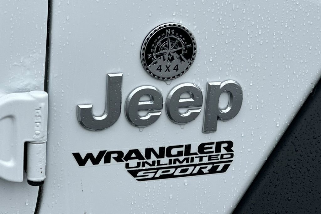 Used 2018 Jeep Wrangler Unlimited Sport AWD/4WD image 25