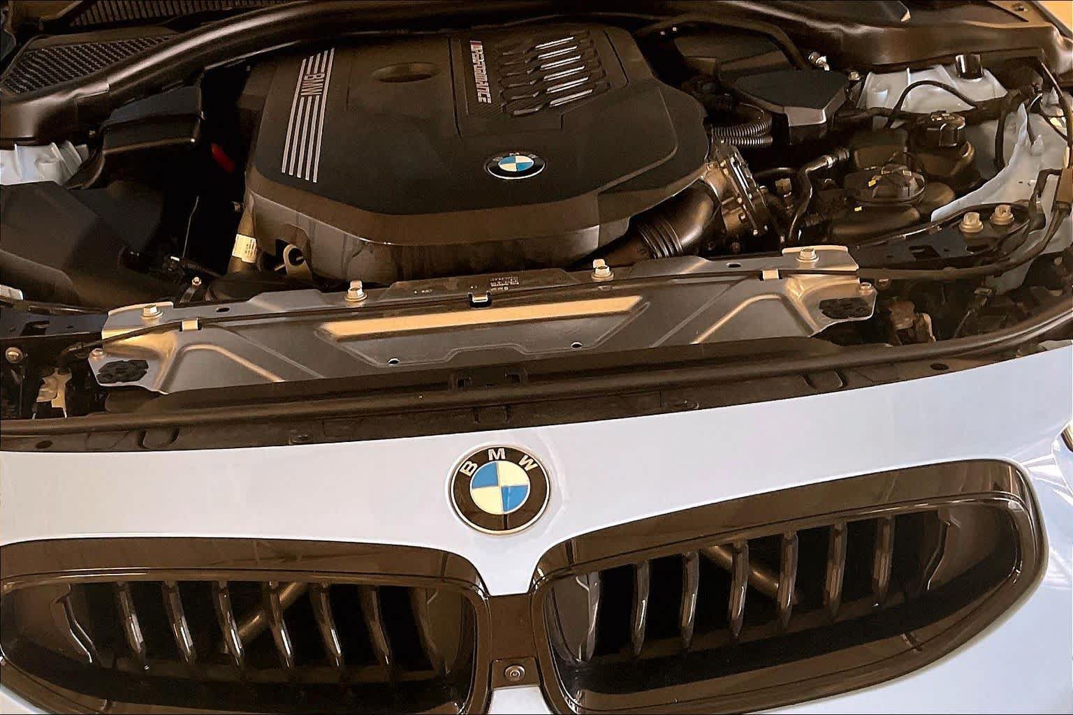 Used 2025 BMW M240i Coupe RWD image 28