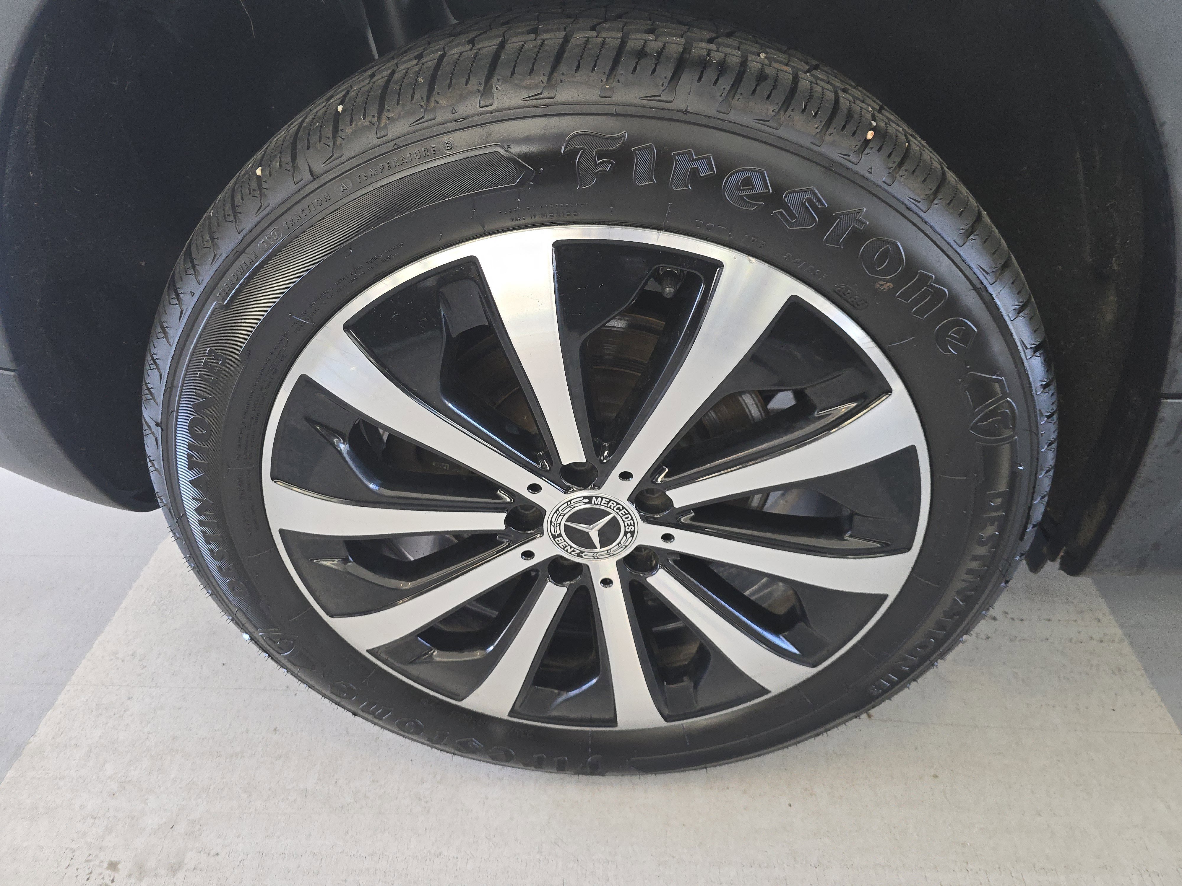 Used 2023 Mercedes-Benz GLB 250 4MATIC image 12