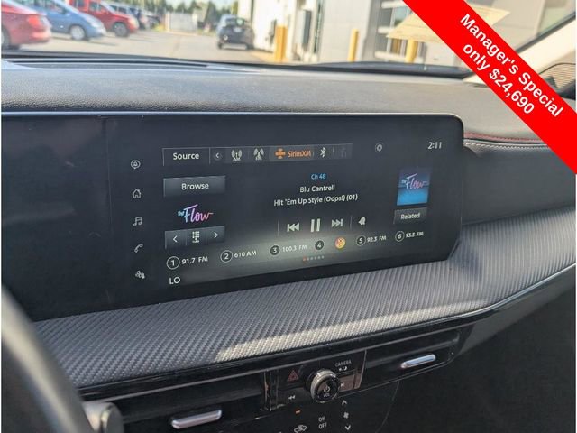 Certified 2025 Nissan Kicks SR image 22