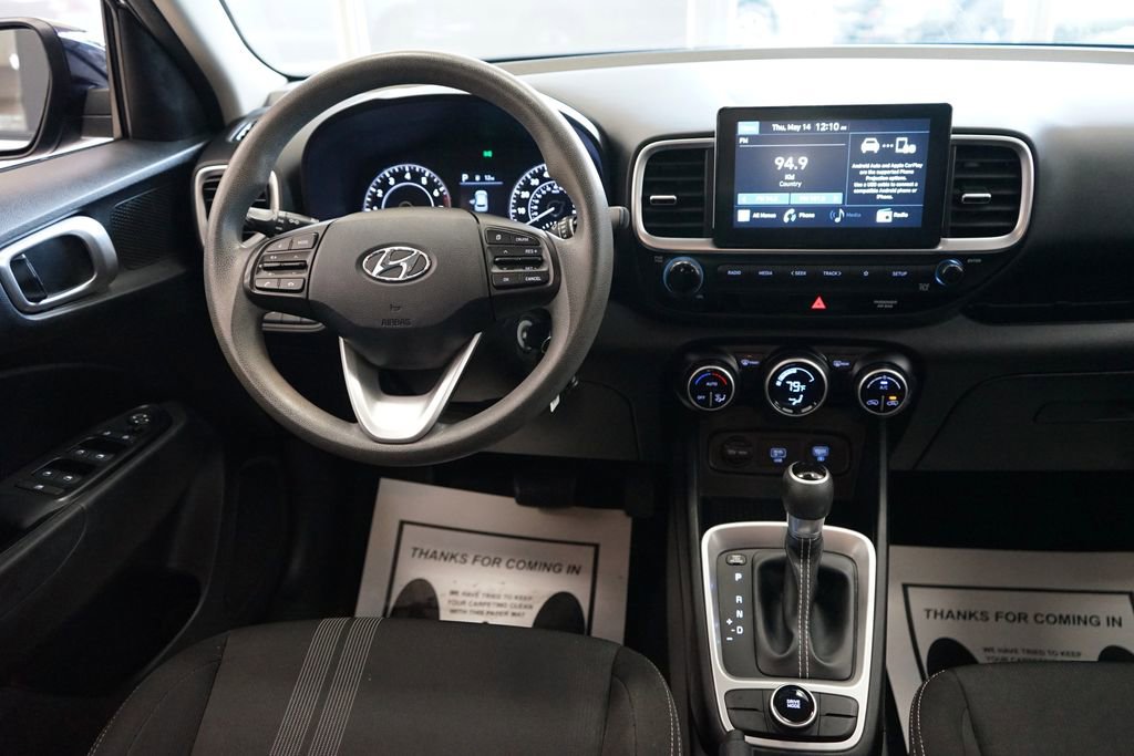 Used 2020 Hyundai Venue SEL FWD image 9