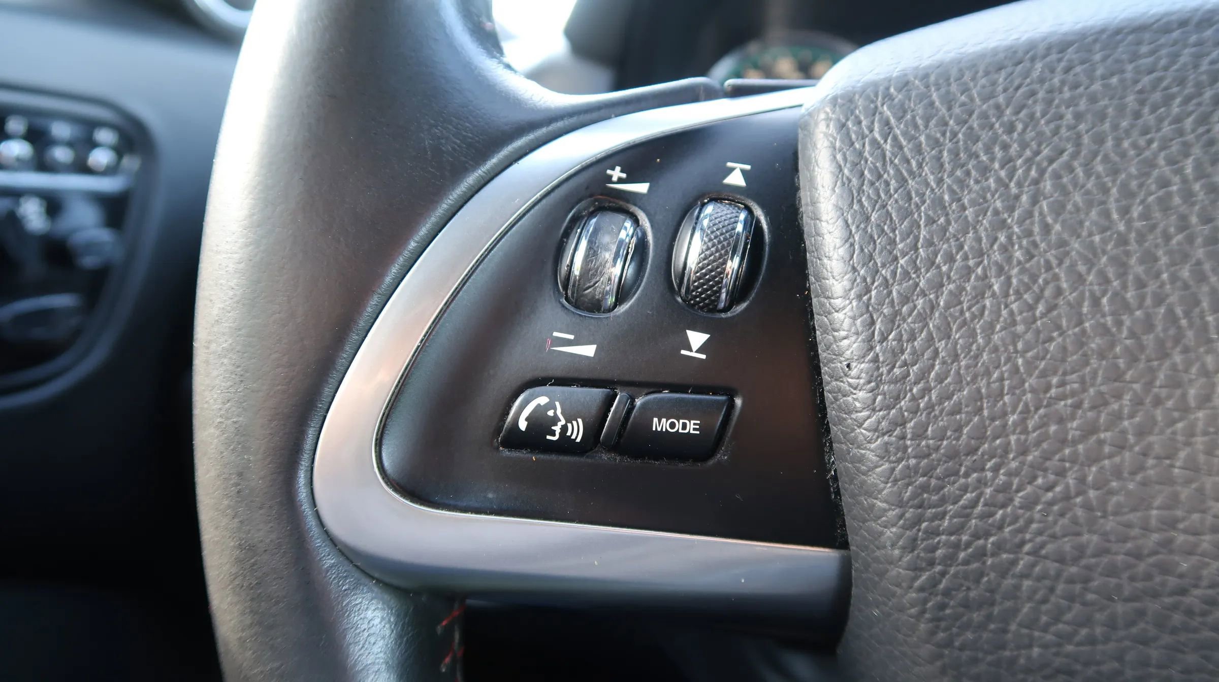 Used 2014 Jaguar XKR R image 31