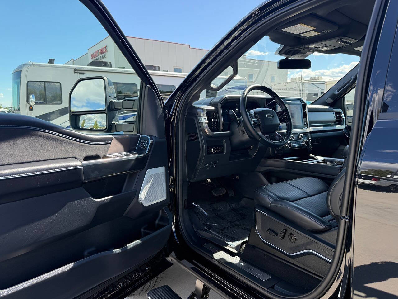 Used 2026 Ford F350 Platinum AWD/4WD image 21