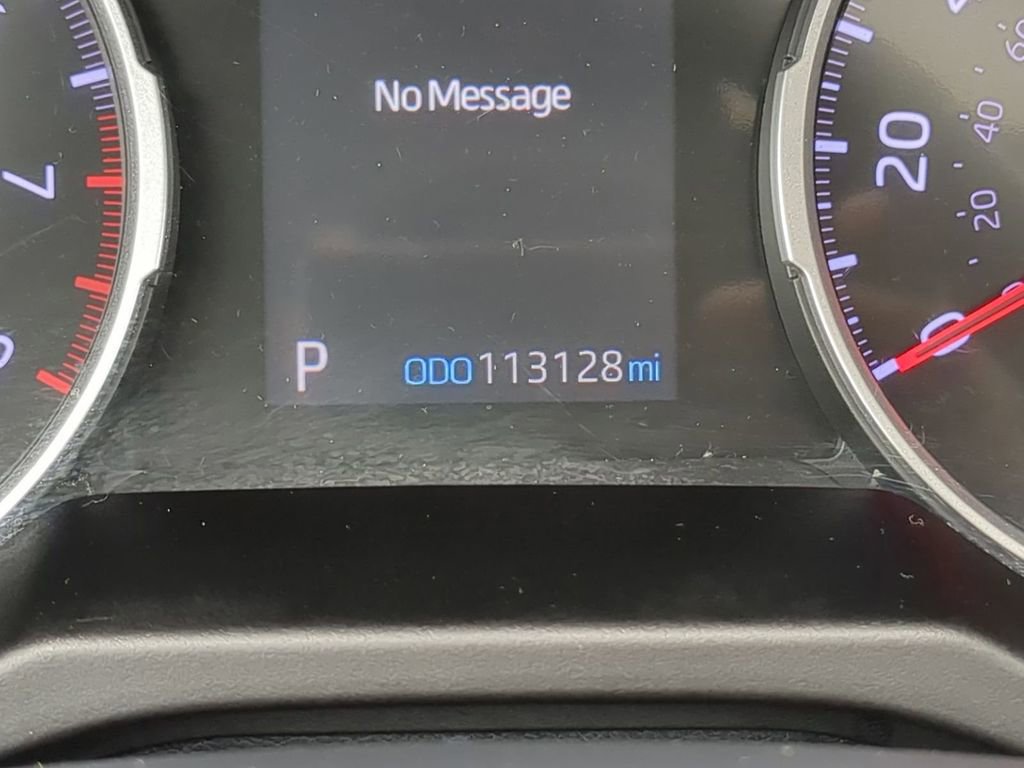 Used 2019 Toyota RAV4 XLE Premium w/ Carpet Mat Package FWD image 15