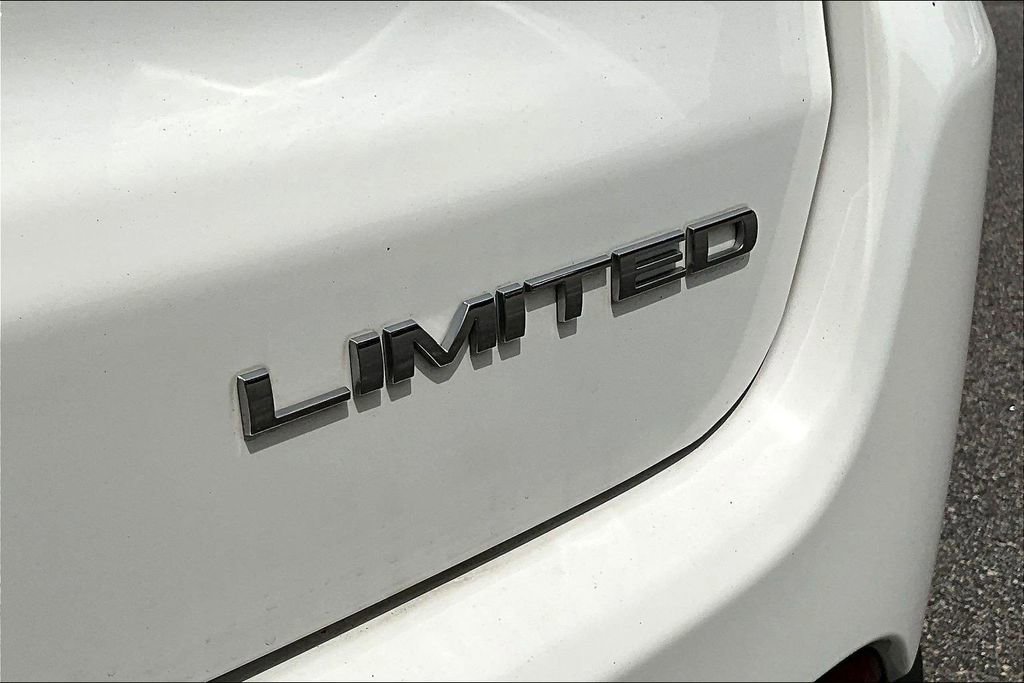 Used 2018 Jeep Compass Limited w/ Navigation Group AWD/4WD image 26