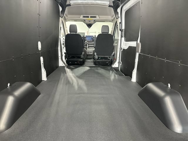 New 2026 Ford Transit 250 148 Medium Roof w/ Load Area Protection Package RWD image 26