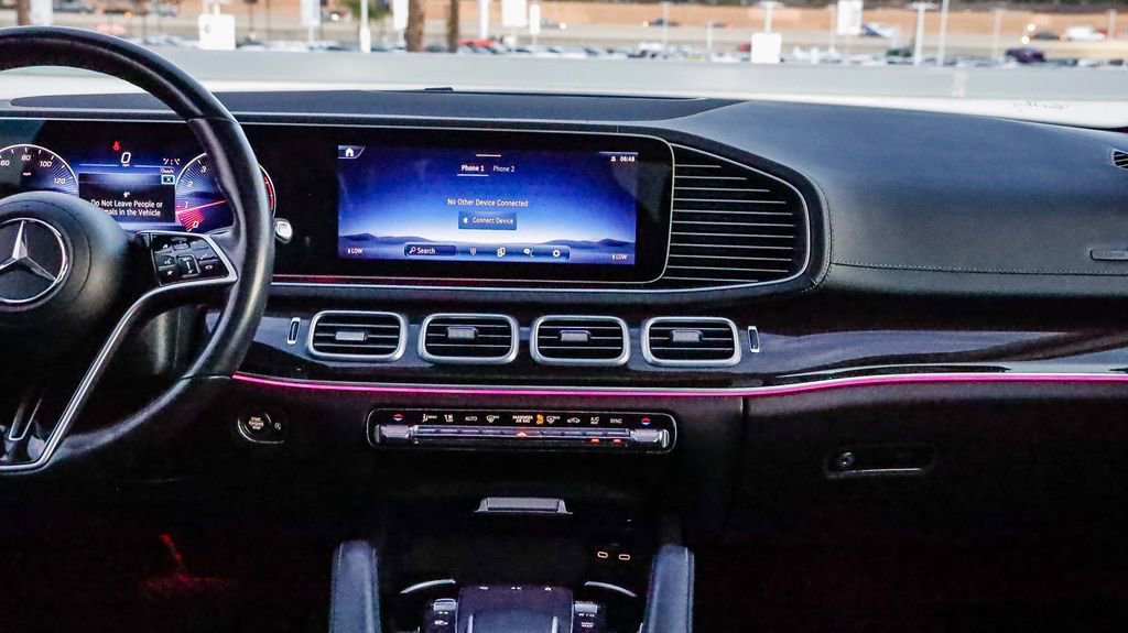 Used 2024 Mercedes-Benz GLS 450 4MATIC image 15