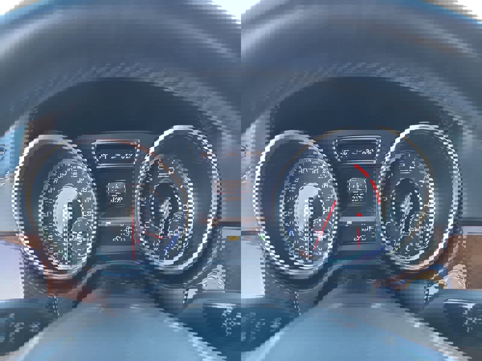 Used 2013 Mercedes-Benz ML 63 AMG 4MATIC image 26