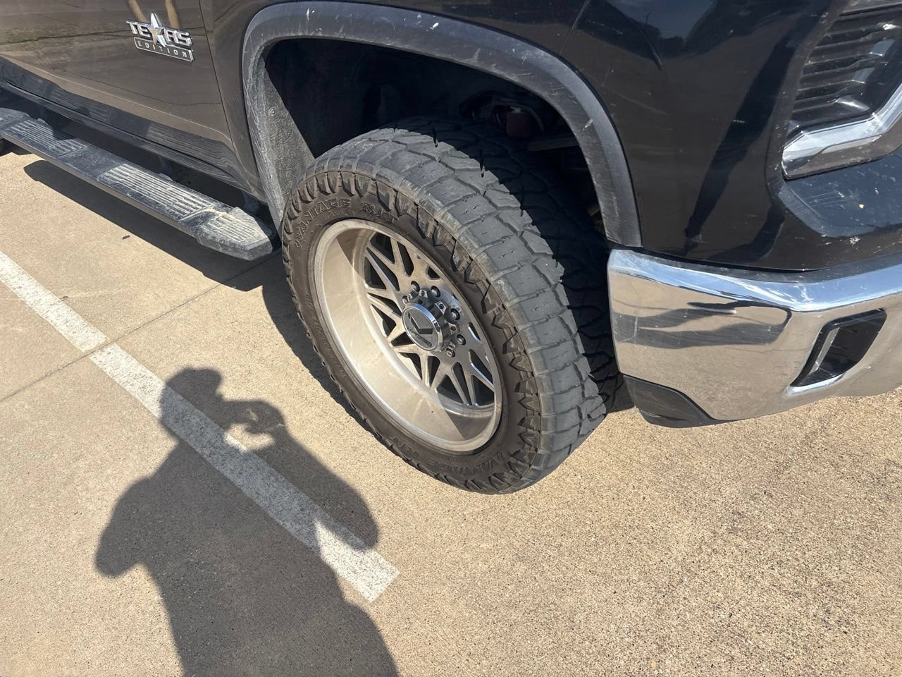Used 2024 Chevrolet Silverado 2500 LTZ w/ LTZ Premium Texas Edition AWD/4WD image 17