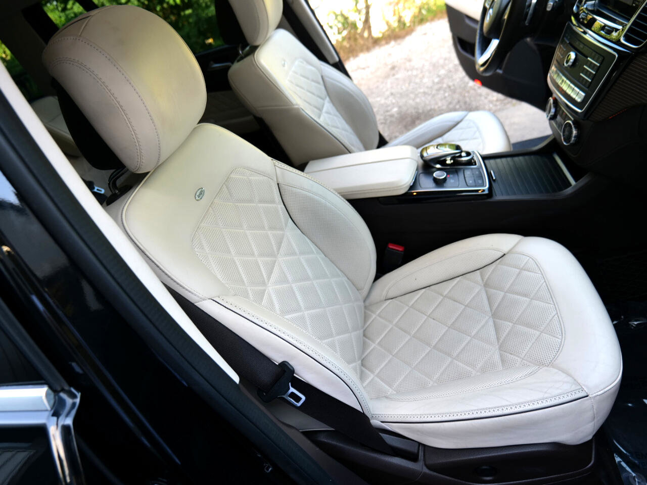 Used 2019 Mercedes-Benz GLS 450 4MATIC w/ Grand Edition Package image 37