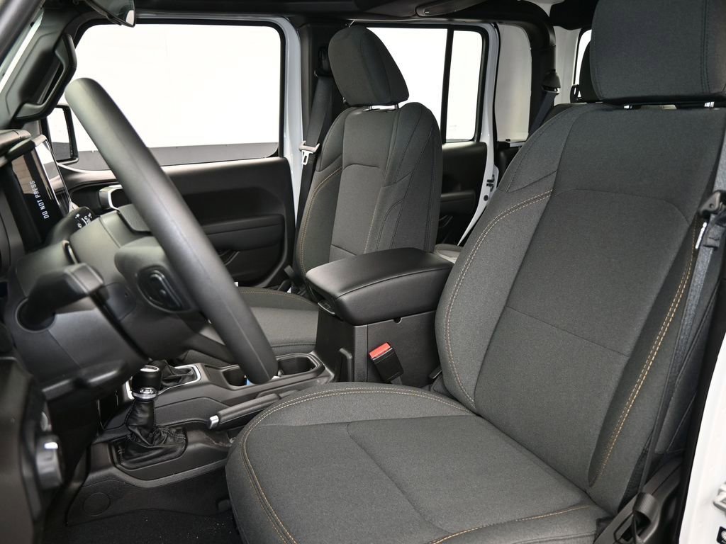 New 2026 Jeep Gladiator Sport AWD/4WD image 10
