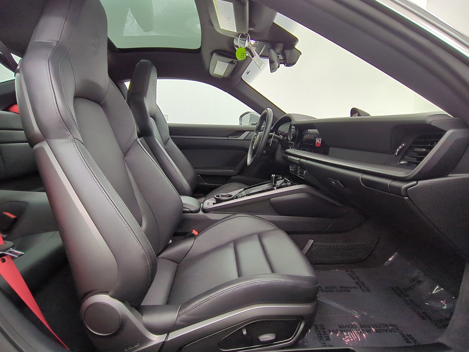 Used 2023 Porsche 911 Carrera w/ Premium Package RWD image 24