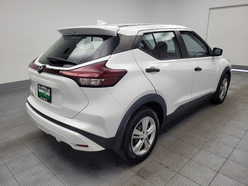 Used 2022 Nissan Kicks S FWD image 9