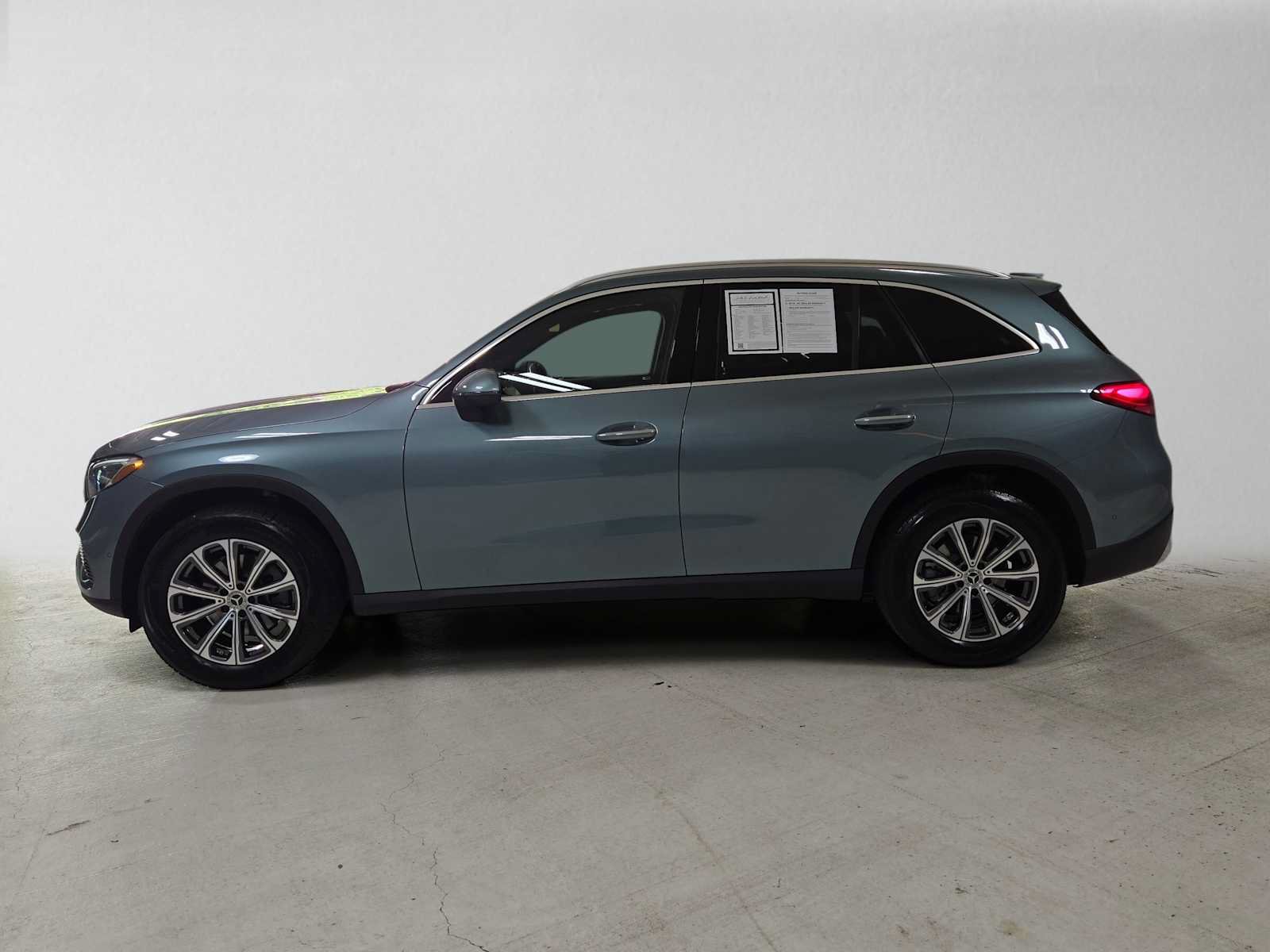 Certified 2026 Mercedes-Benz GLC 300 4MATIC image 6