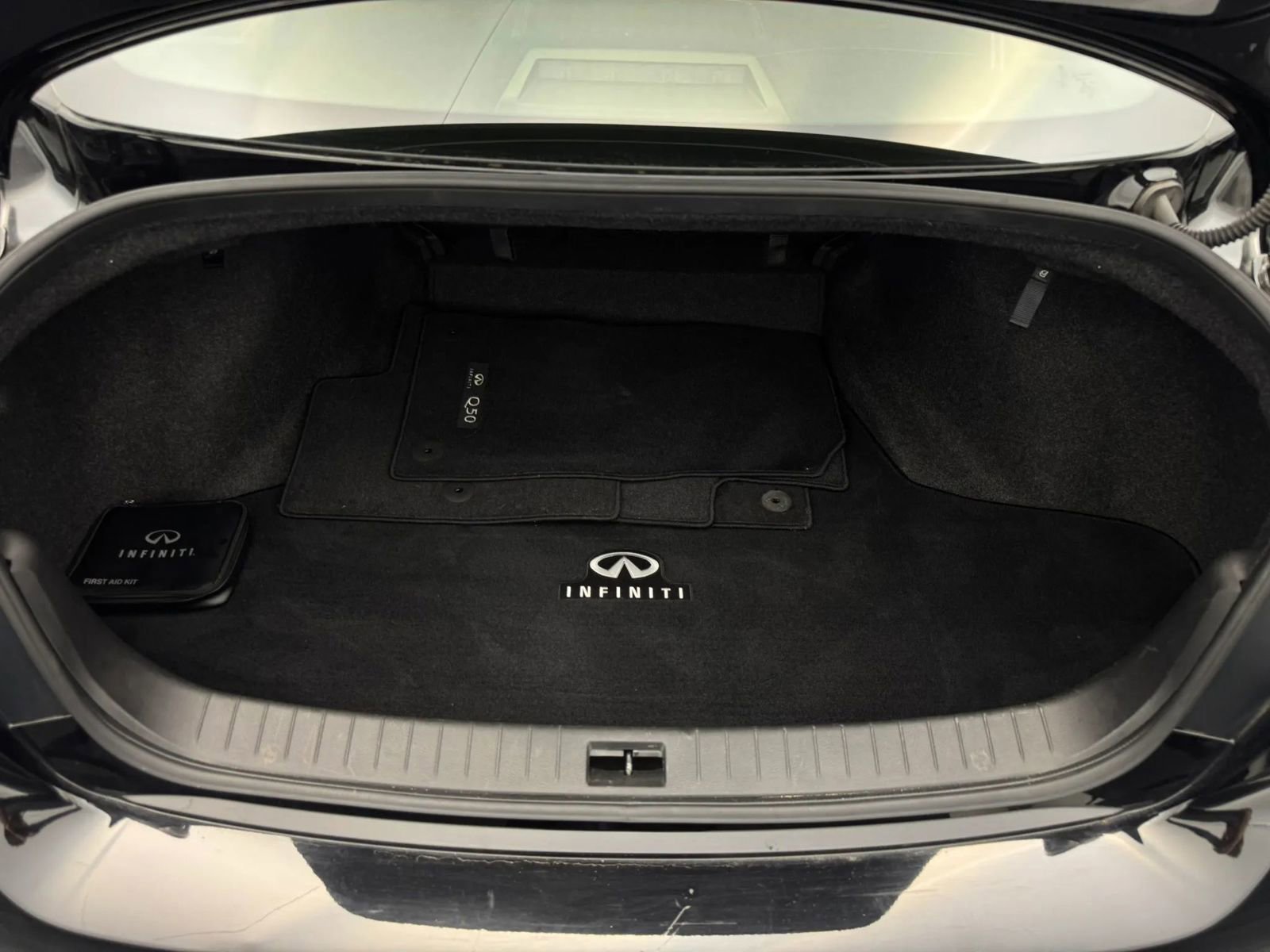 Used 2023 INFINITI Q50 Luxe w/ Cargo Package AWD/4WD image 37