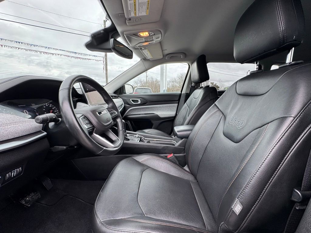 Used 2022 Jeep Compass Latitude image 17