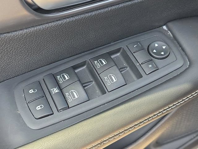 New 2026 Chrysler Voyager LX FWD image 20