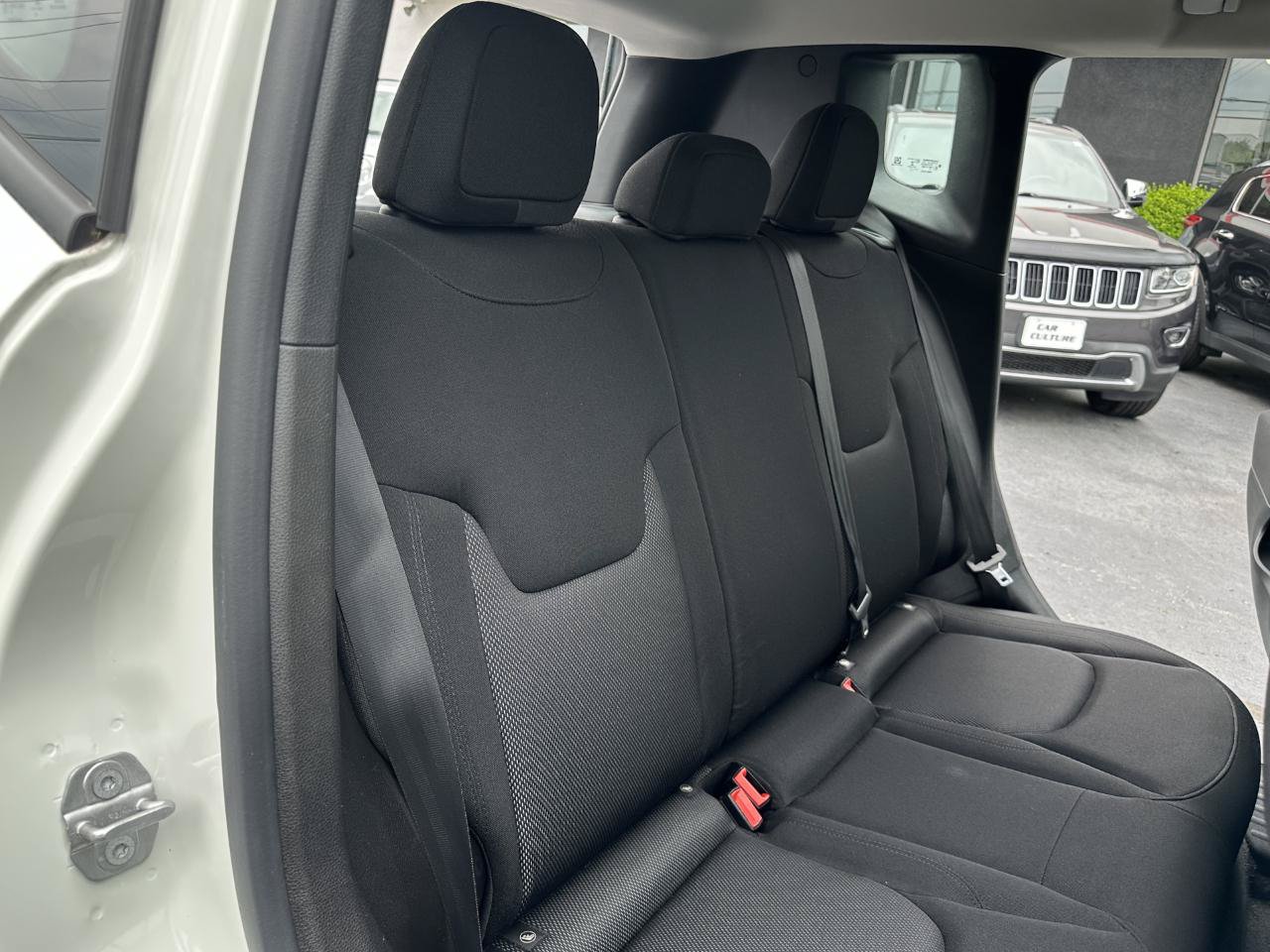 Used 2019 Jeep Renegade Sport AWD/4WD image 39