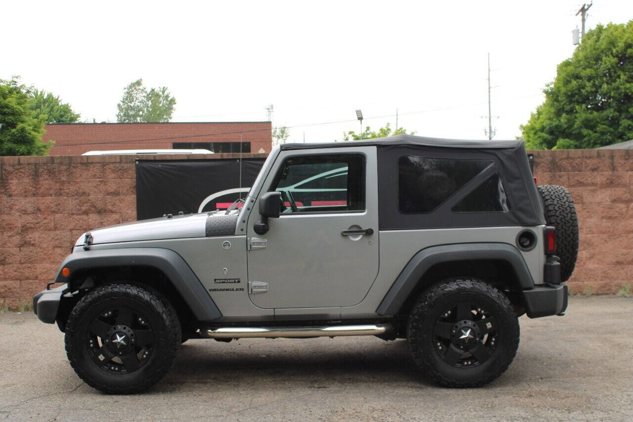 Used 2014 Jeep Wrangler Sport image 2