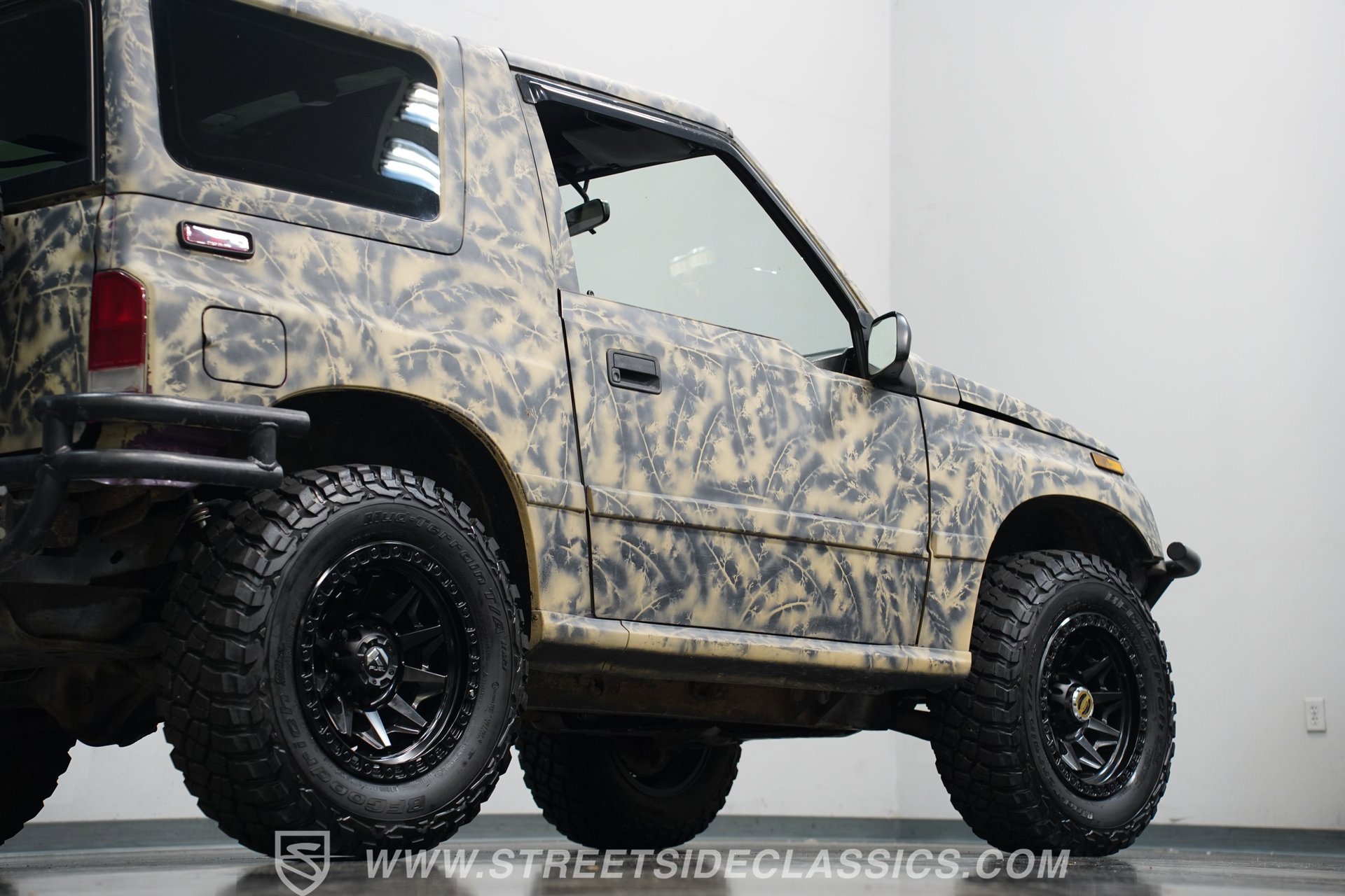 Used 1996 Geo Tracker 4WD 2-Door image 27