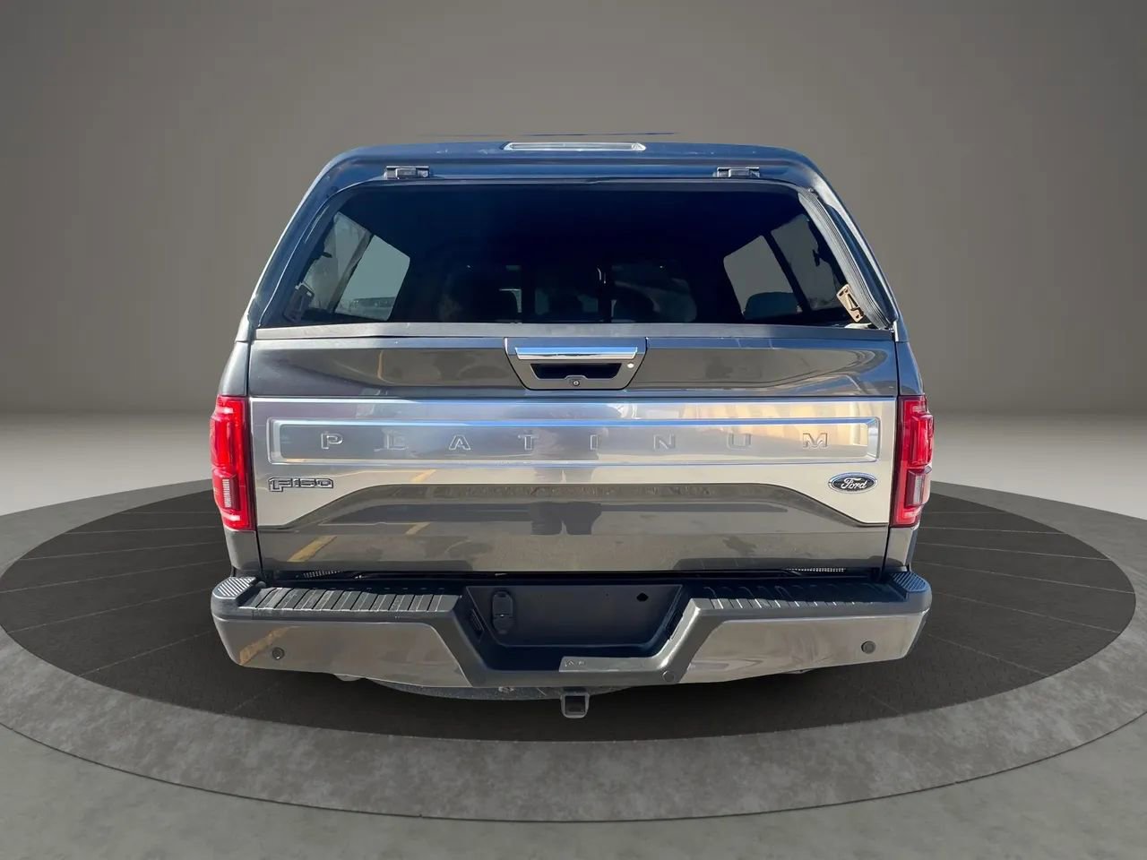 Used 2015 Ford F150 Platinum w/ Equipment Group 701A Luxury image 6