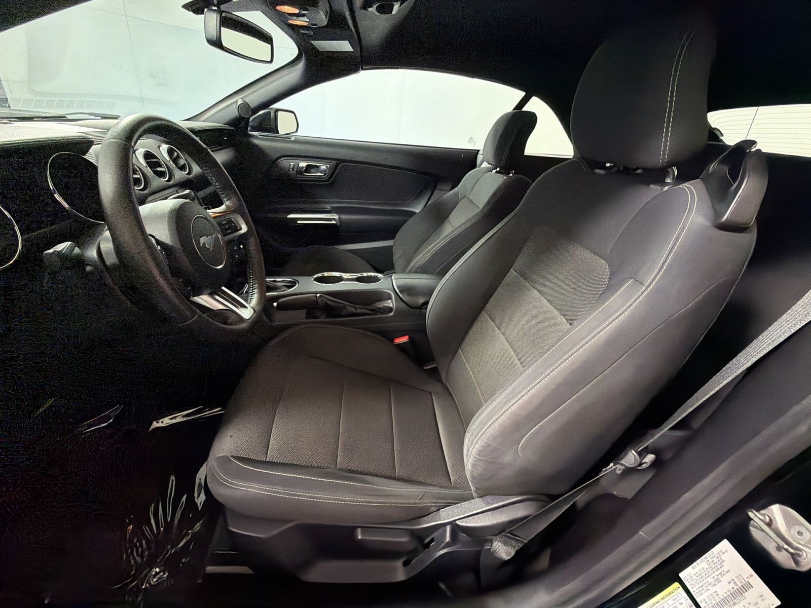 Used 2016 Ford Mustang Convertible RWD image 13
