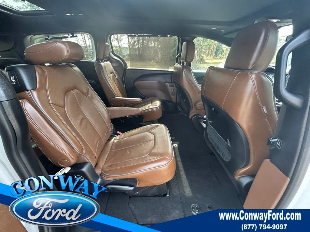 Used 2020 Chrysler Pacifica Limited image 23