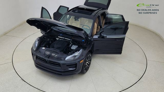 Used 2024 Porsche Macan AWD/4WD image 83