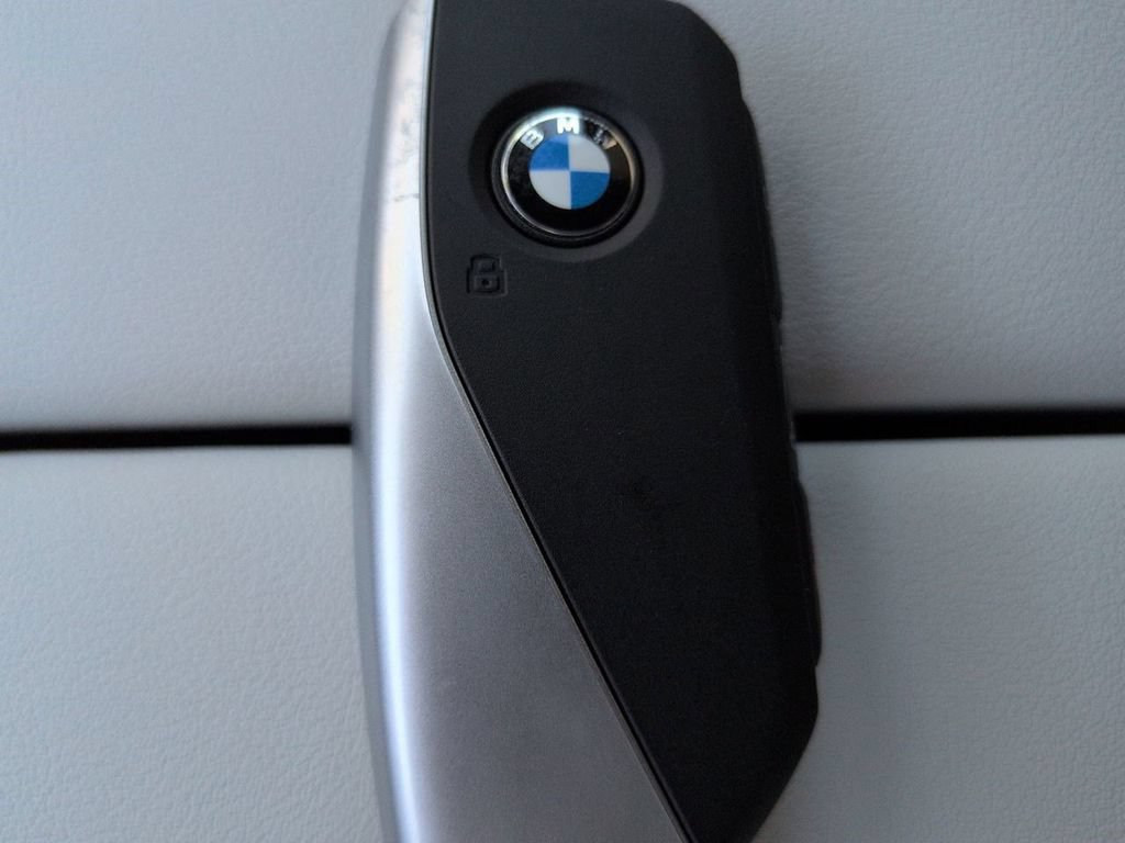 New 2026 BMW X5 xDrive40i w/ M Sport Package AWD/4WD image 30