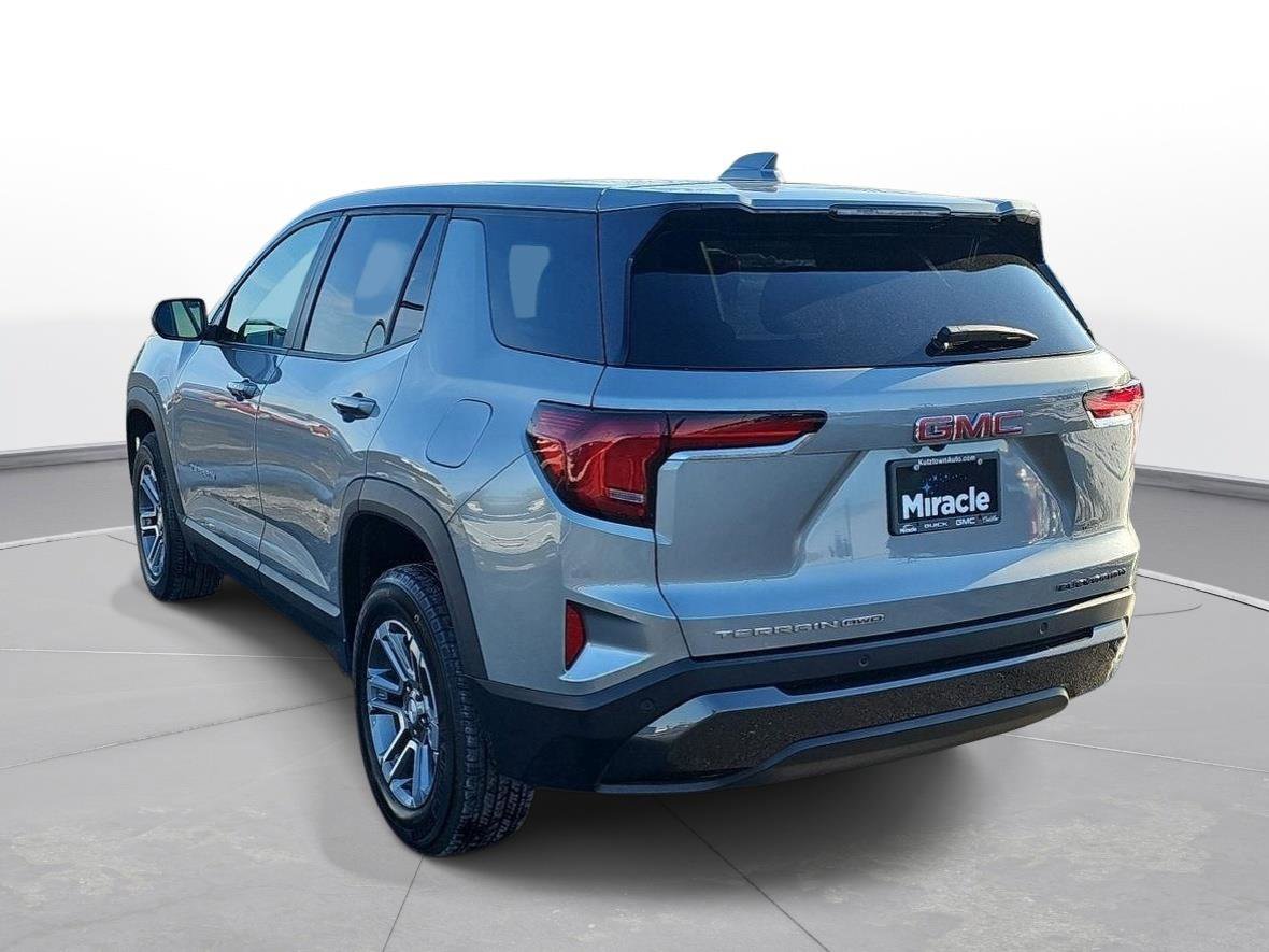 Used 2025 GMC Terrain Elevation image 7