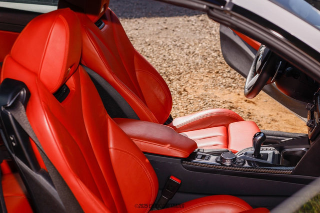 Used 2015 BMW M4 Convertible image 41