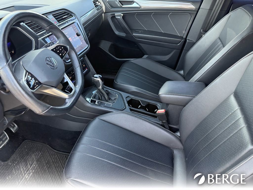 Used 2022 Volkswagen Tiguan SE R-Line image 13