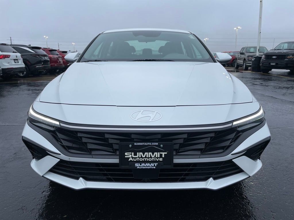 Used 2025 Hyundai Elantra SEL FWD image 27