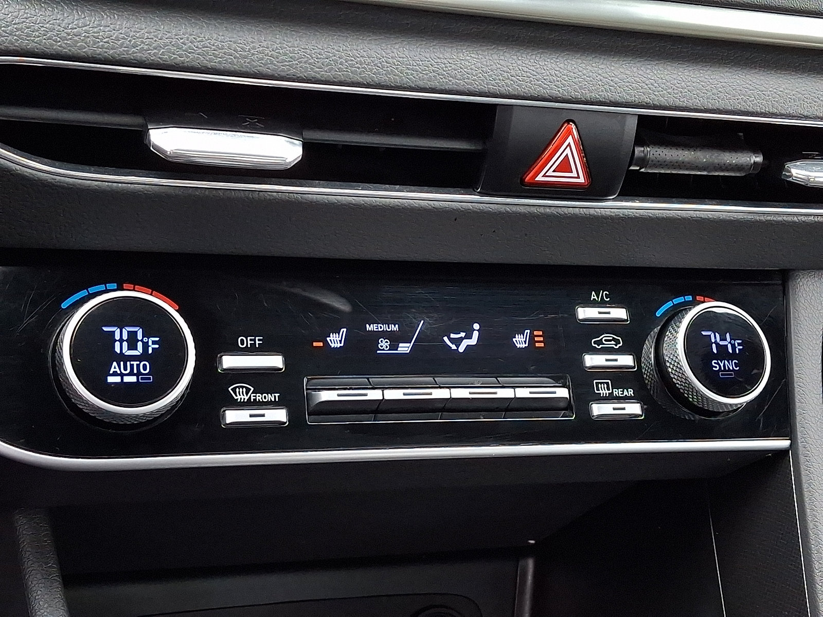 Used 2023 Hyundai Sonata SEL Plus w/ Preferred Accessory Package FWD image 18